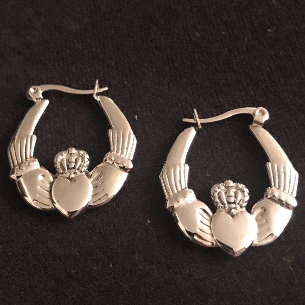 Brand New, Claddagh Hoop Earrings